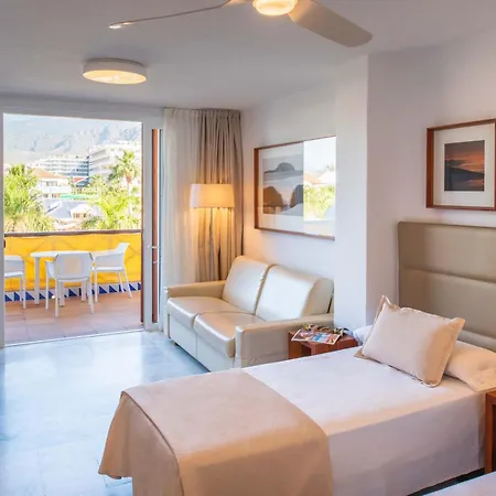 Parque Santiago Iii Official 3* 플라야데라스아메리카스