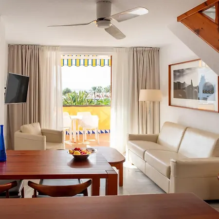 Parque Santiago Iii Official Apart Otel 3*