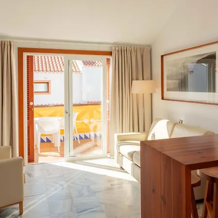 Parque Santiago Iii Official 3* 플라야데라스아메리카스