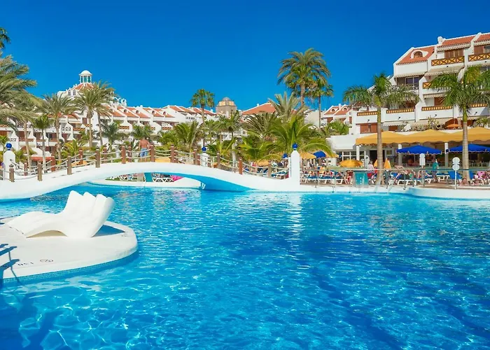 Parque Santiago Iii Official 3*