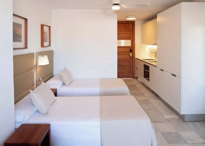 Parque Santiago Iii Official 3*