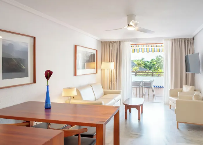 Parque Santiago Iii Official Апарт-отель Плая-де-лас-Америкас