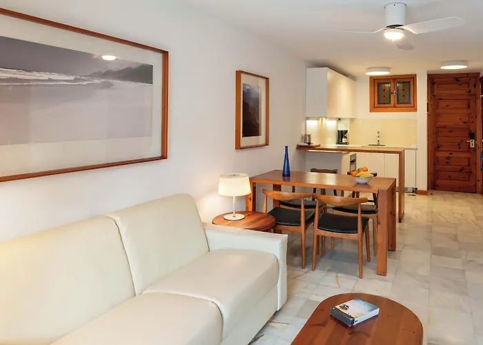 Parque Santiago Iii Official