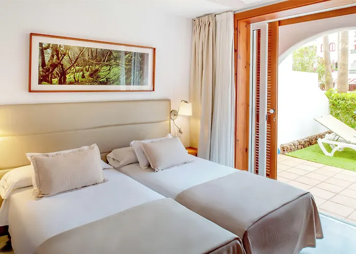 Parque Santiago Iii Official 3*